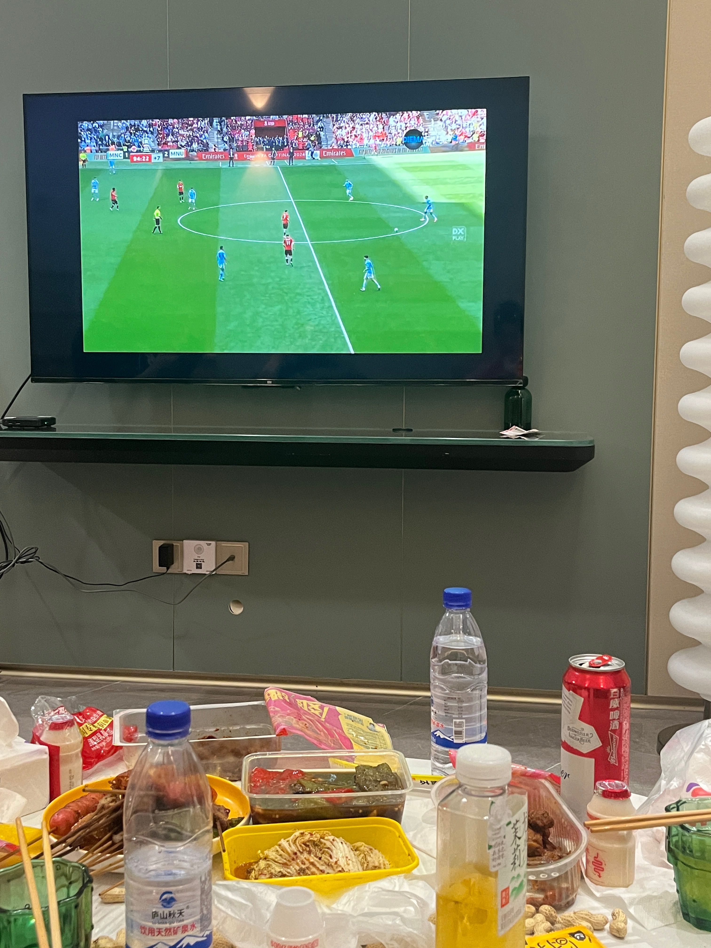 熊猫体育下载-关于球赛精彩震撼，观众看得如痴如醉的信息