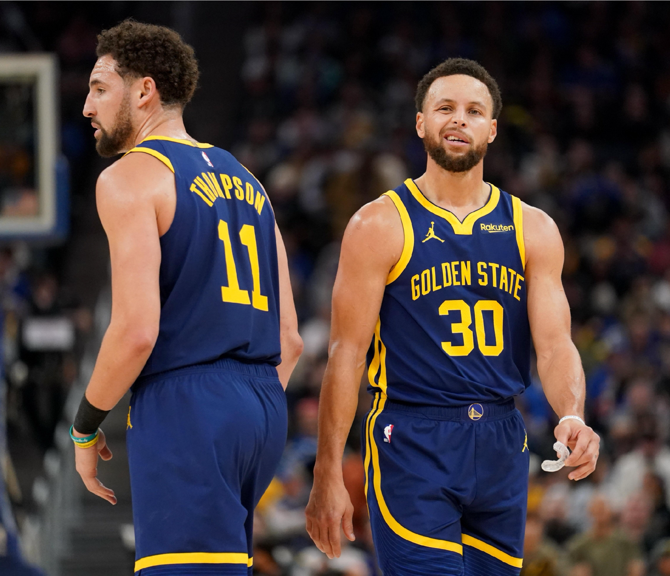 熊猫体育下载-NBA常规赛：勇士击败湖人，豪取三连胜