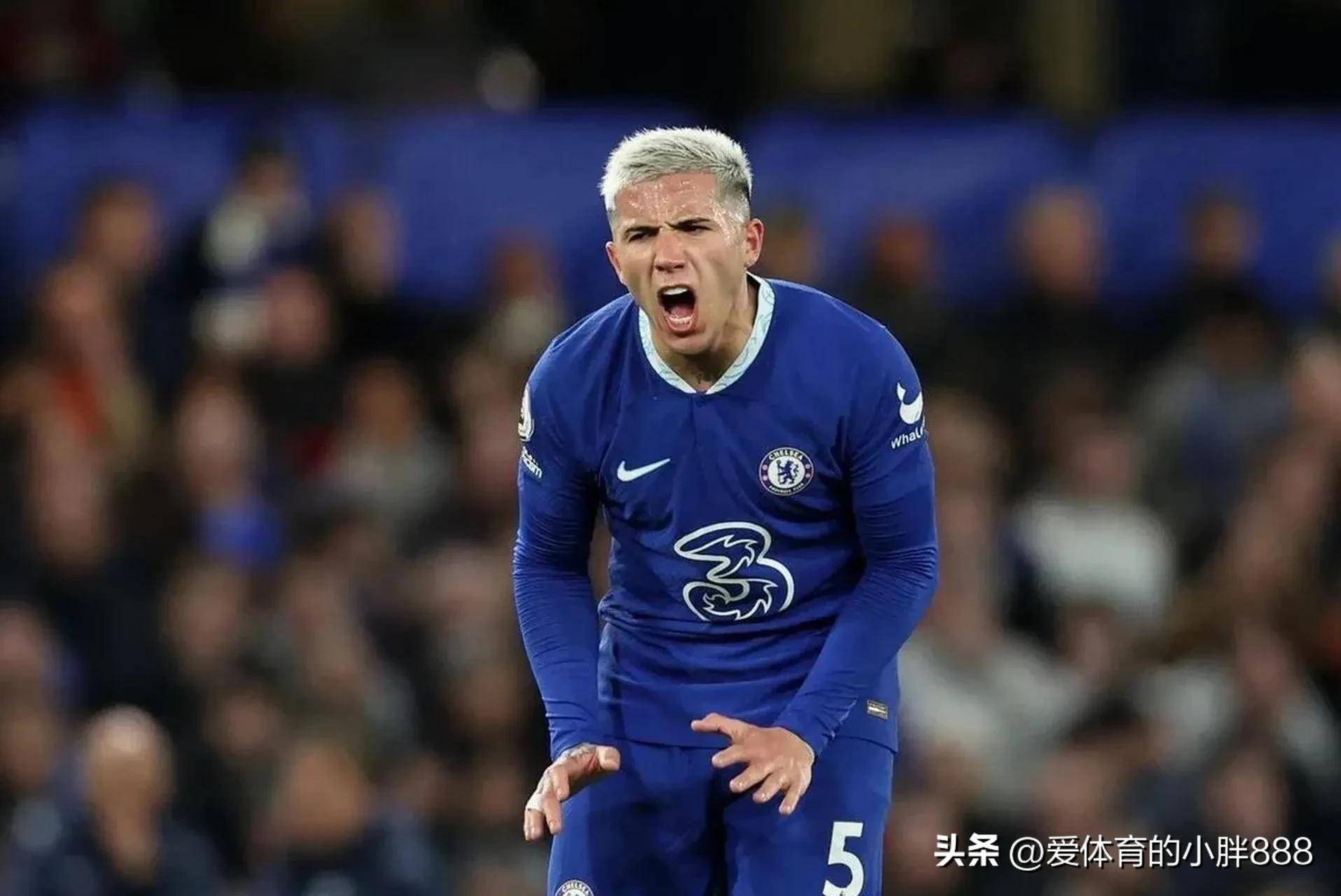 曼城2比0胜出,多点开花稳坐榜首 曼城2比0胜出,多点开花稳坐榜首