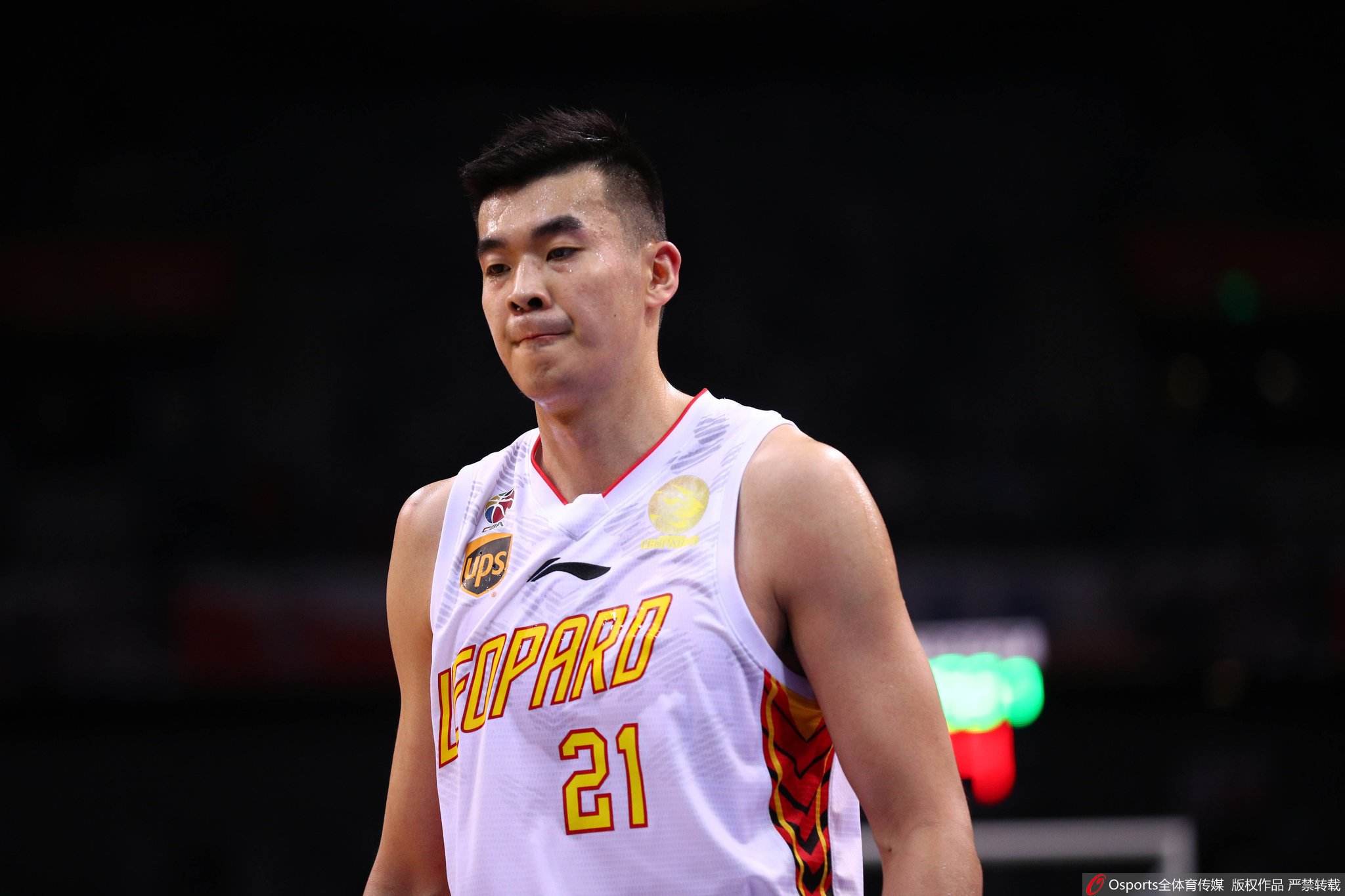 熊猫直播-体育盛事惊心动魄，选手矢志追求卓越成绩