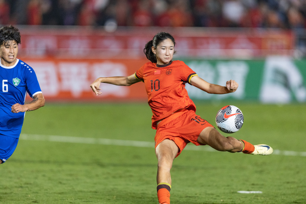 熊猫体育官方-中国女足主场战胜挪威队，展现实力