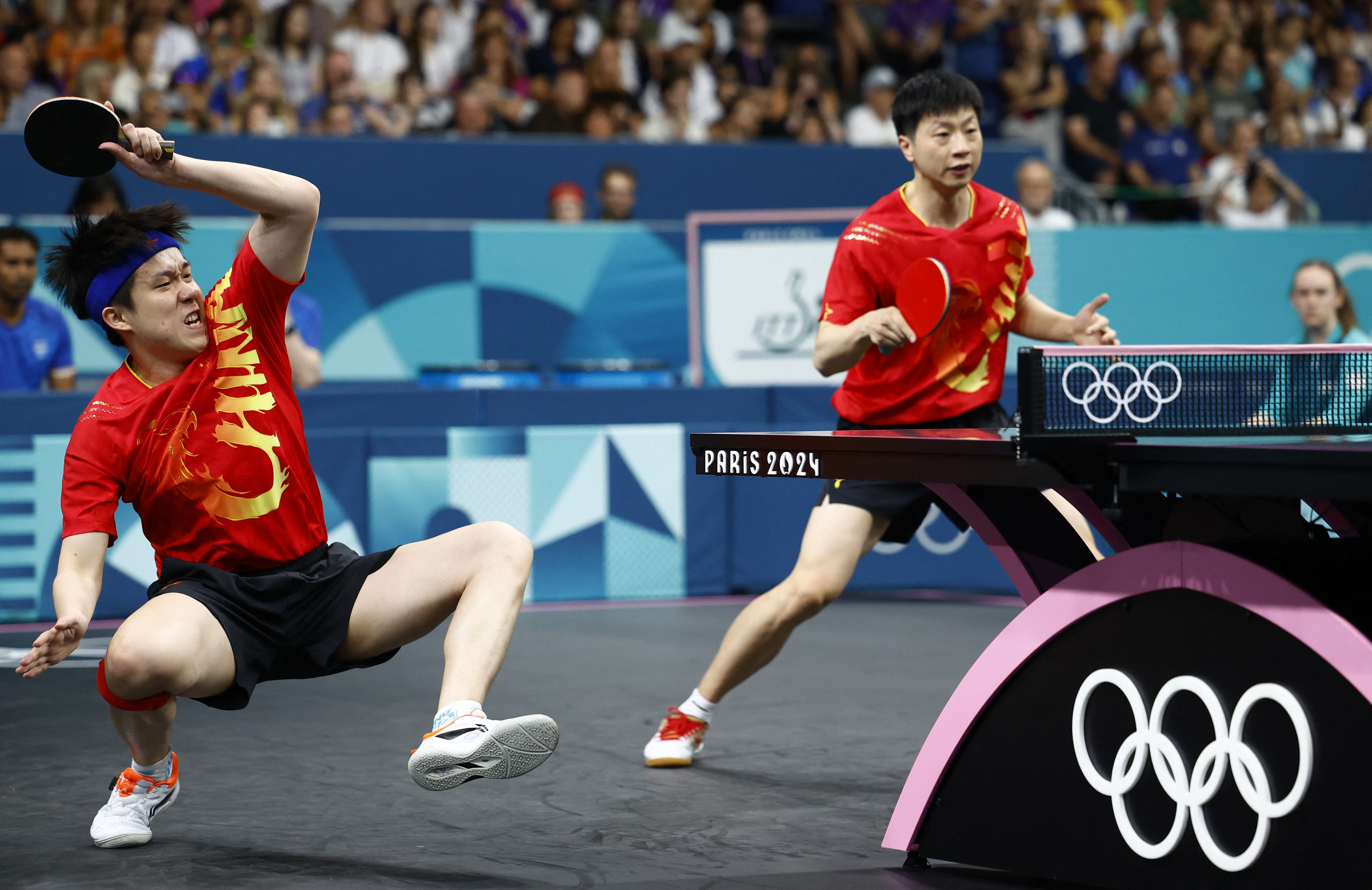 日本乒乓球队横扫法国乒乓球队，马龙送出助攻